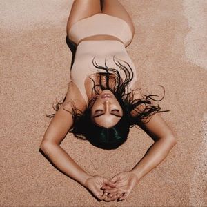 Skims Smooth Essentials Tank M